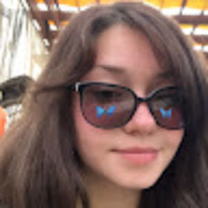 Meet your Posher, Briana